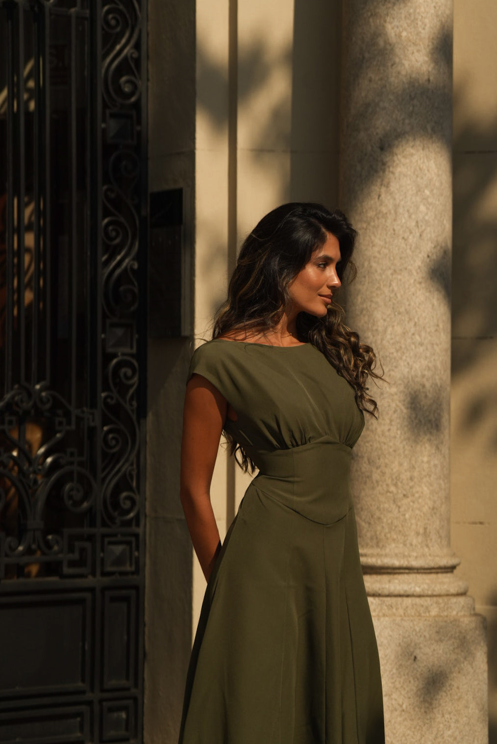 VESTIDO GENOVEVA VERDE KAKI