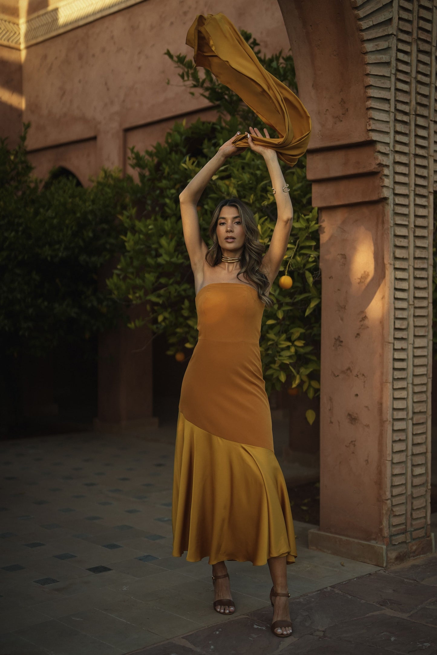 VESTIDO FIONA MOSTAZA