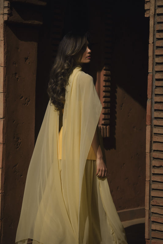 CHAL BARI AMARILLO