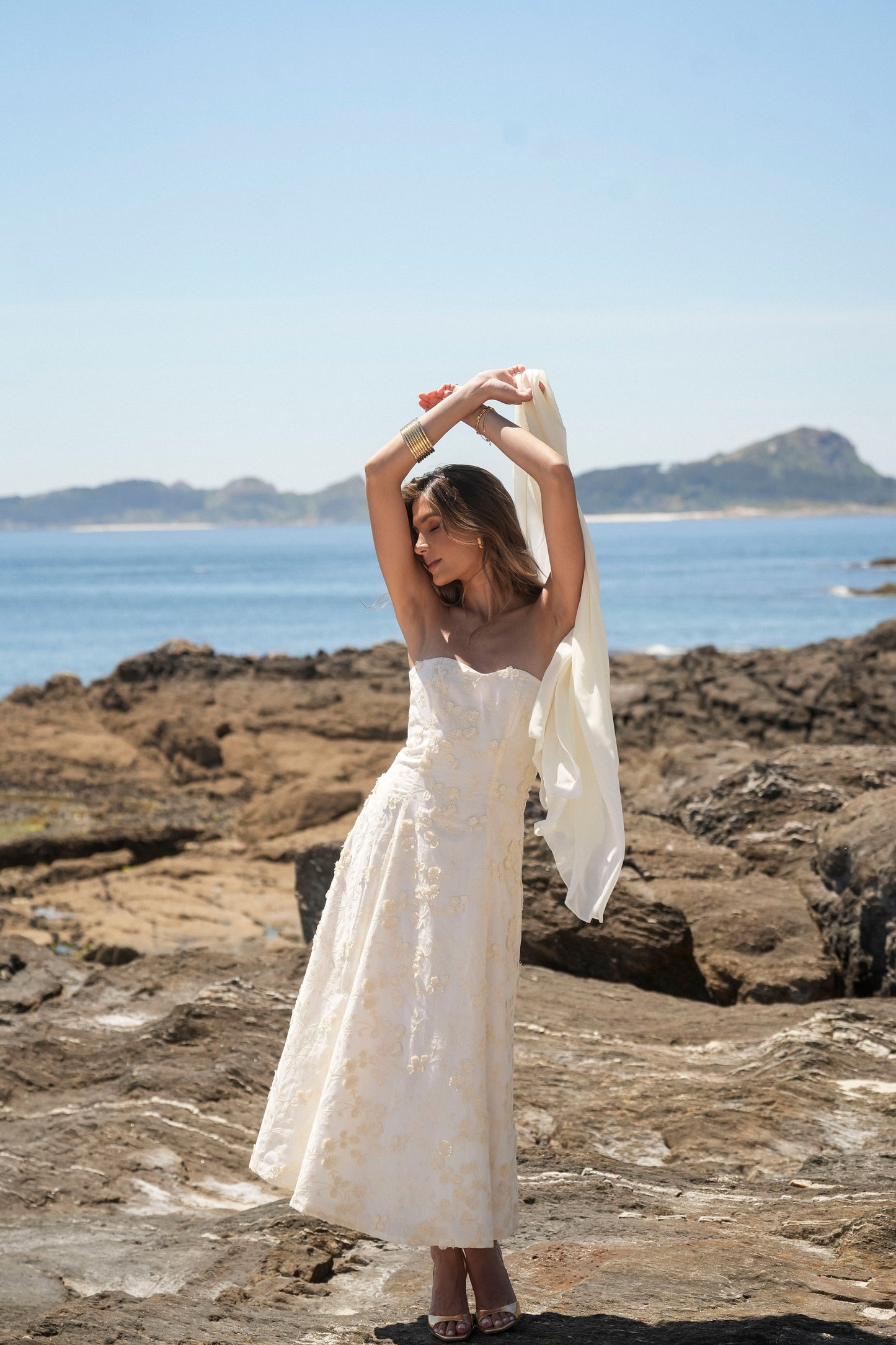 VESTIDO VEGA BEIGE
