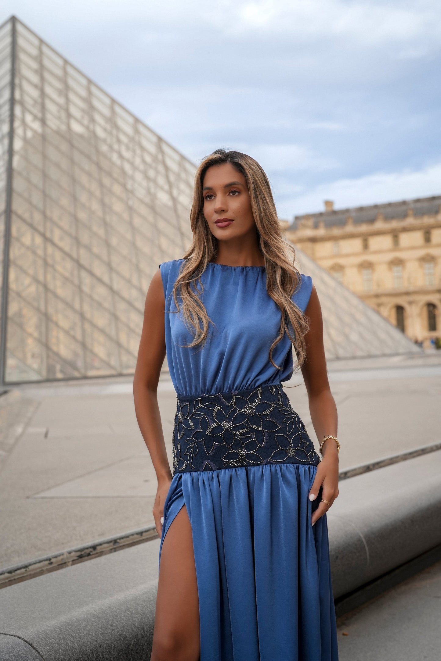 VESTIDO LOUVRE AZUL