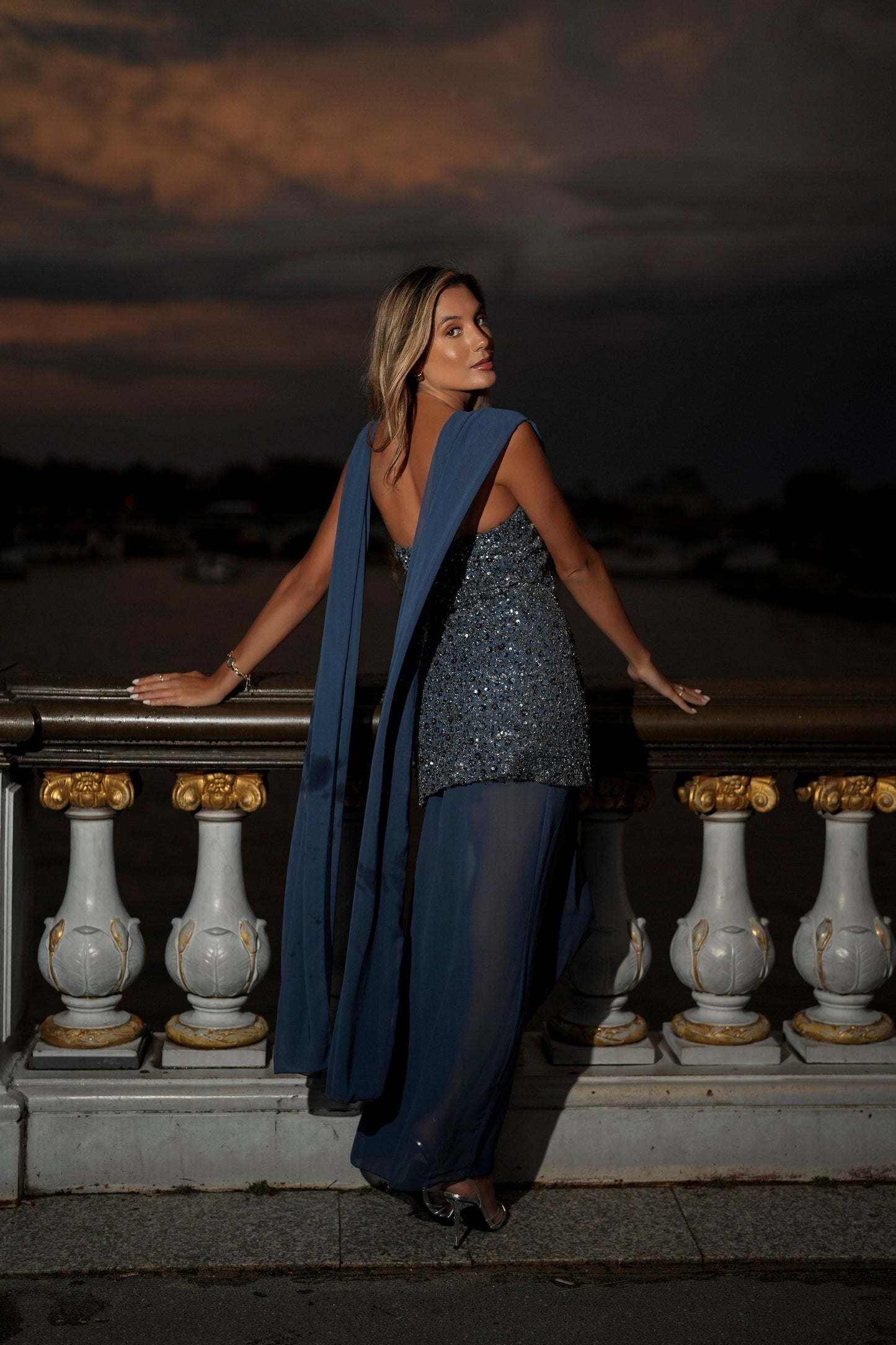 VESTIDO ISABELLA AZUL LENTEJUELAS